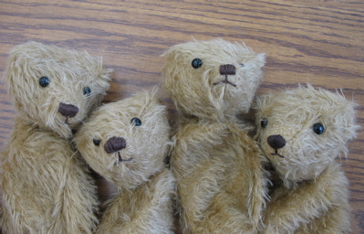 bear heads